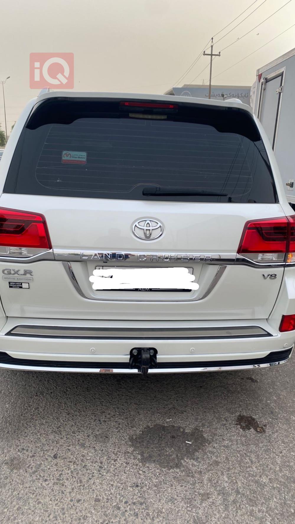 Toyota Land Cruiser